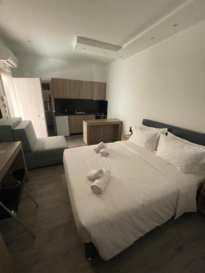 Eantos Studios And Suites Peraía Zewnętrze zdjęcie