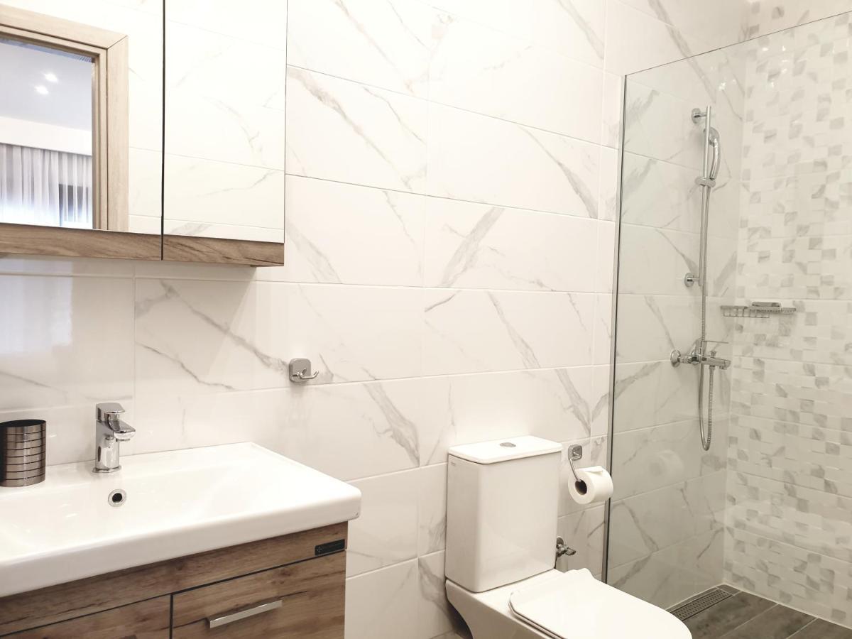 Eantos Studios And Suites Peraía Zewnętrze zdjęcie