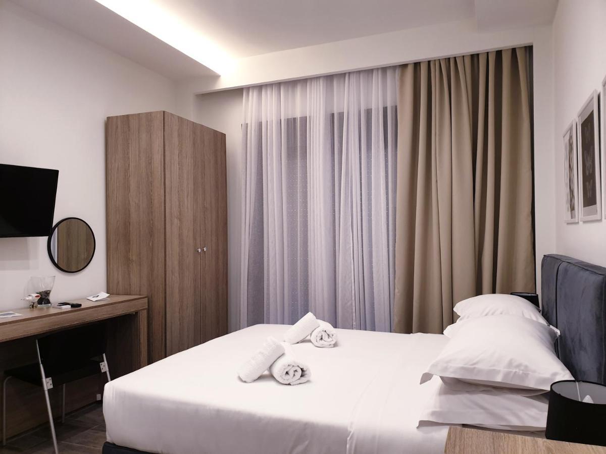 Eantos Studios And Suites Peraía Zewnętrze zdjęcie