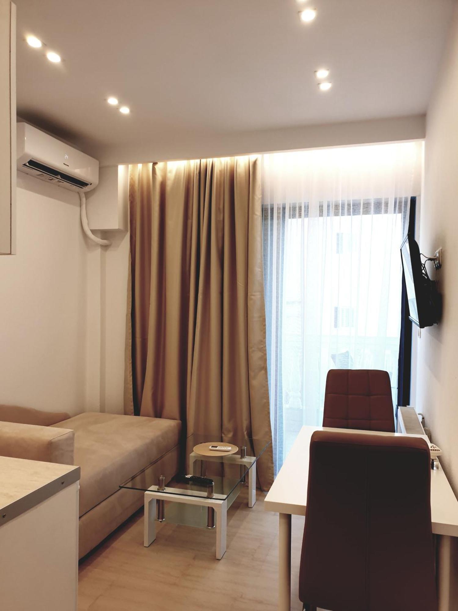 Eantos Studios And Suites Peraía Zewnętrze zdjęcie