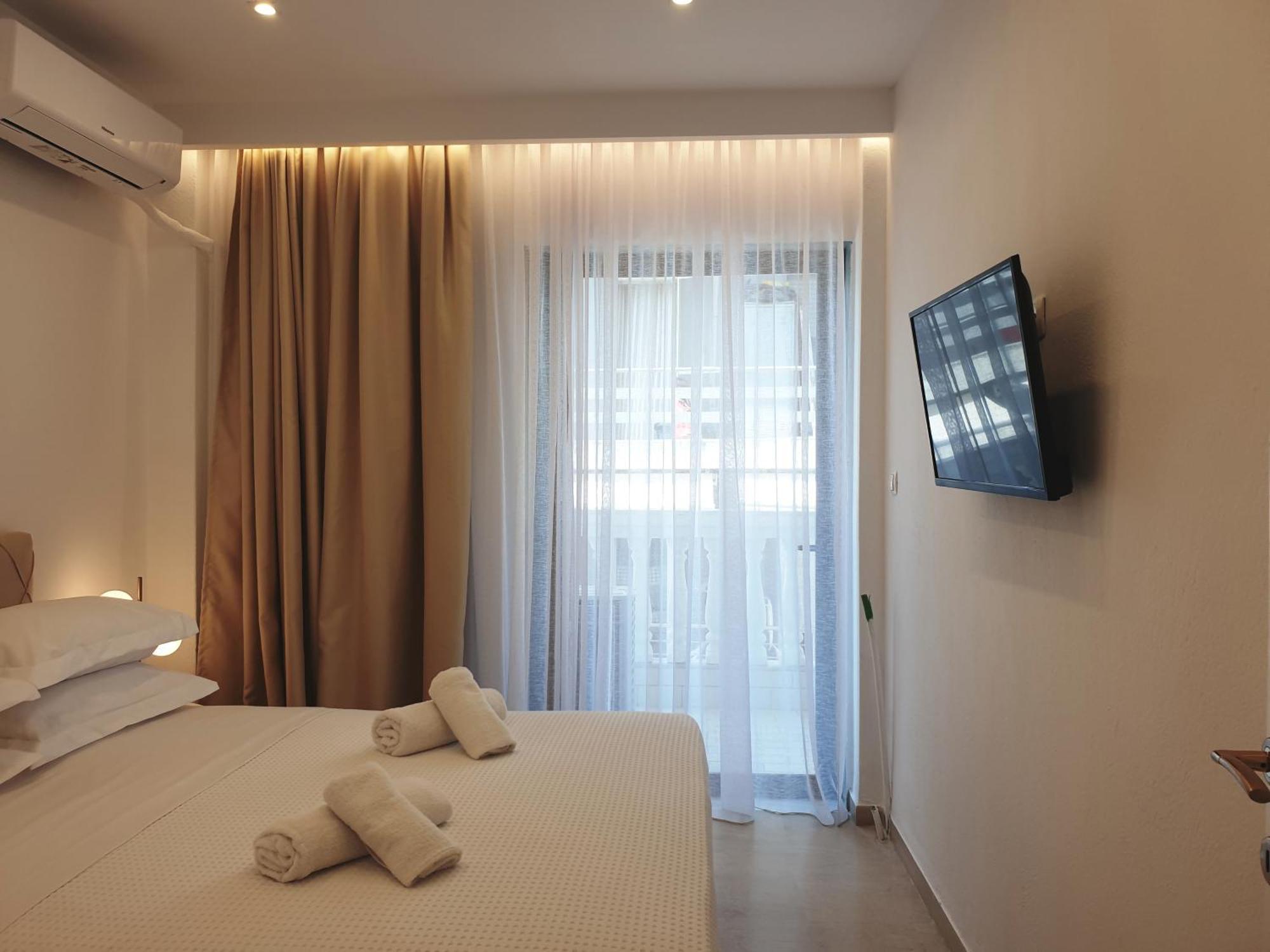 Eantos Studios And Suites Peraía Zewnętrze zdjęcie
