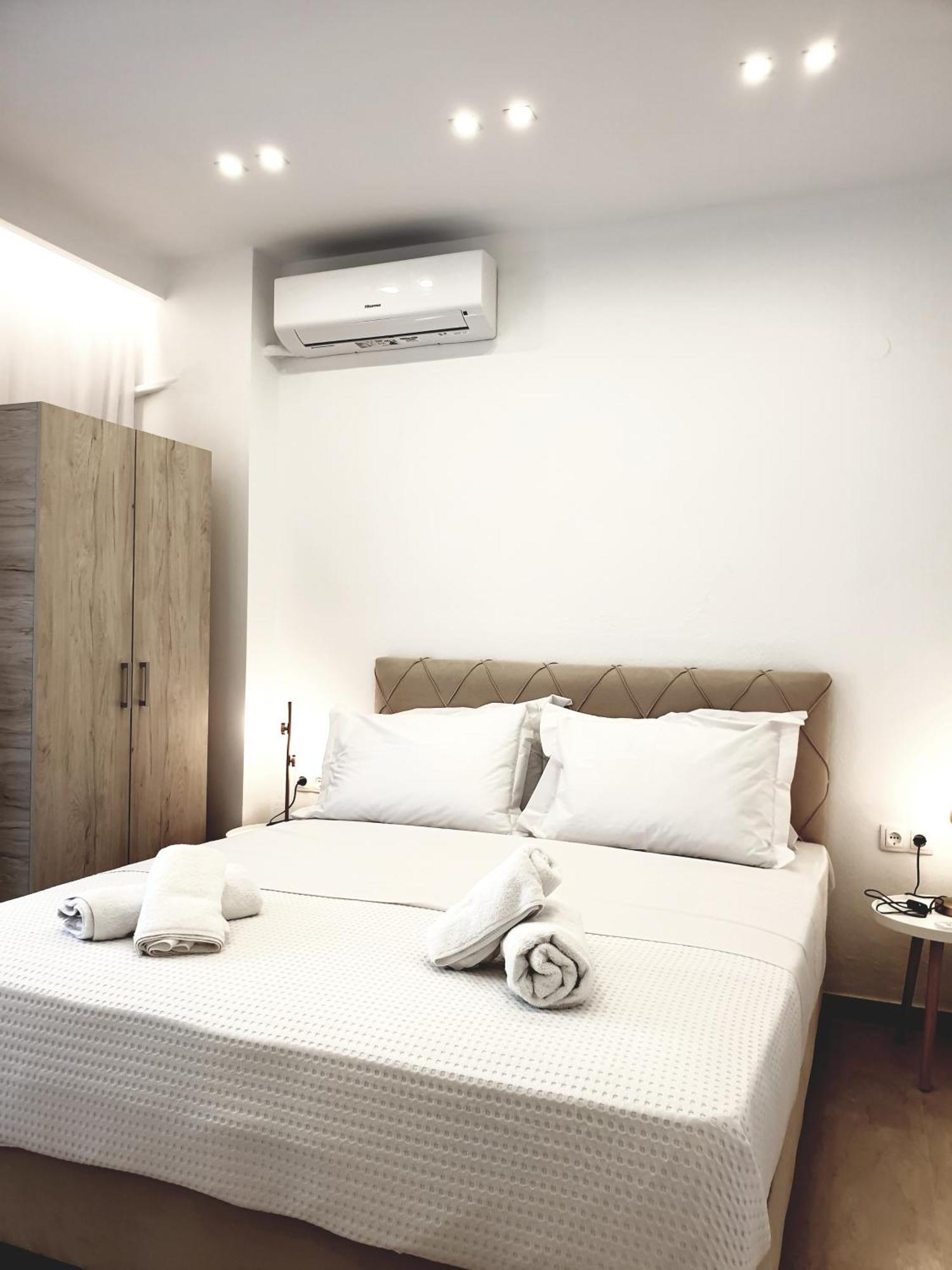 Eantos Studios And Suites Peraía Zewnętrze zdjęcie