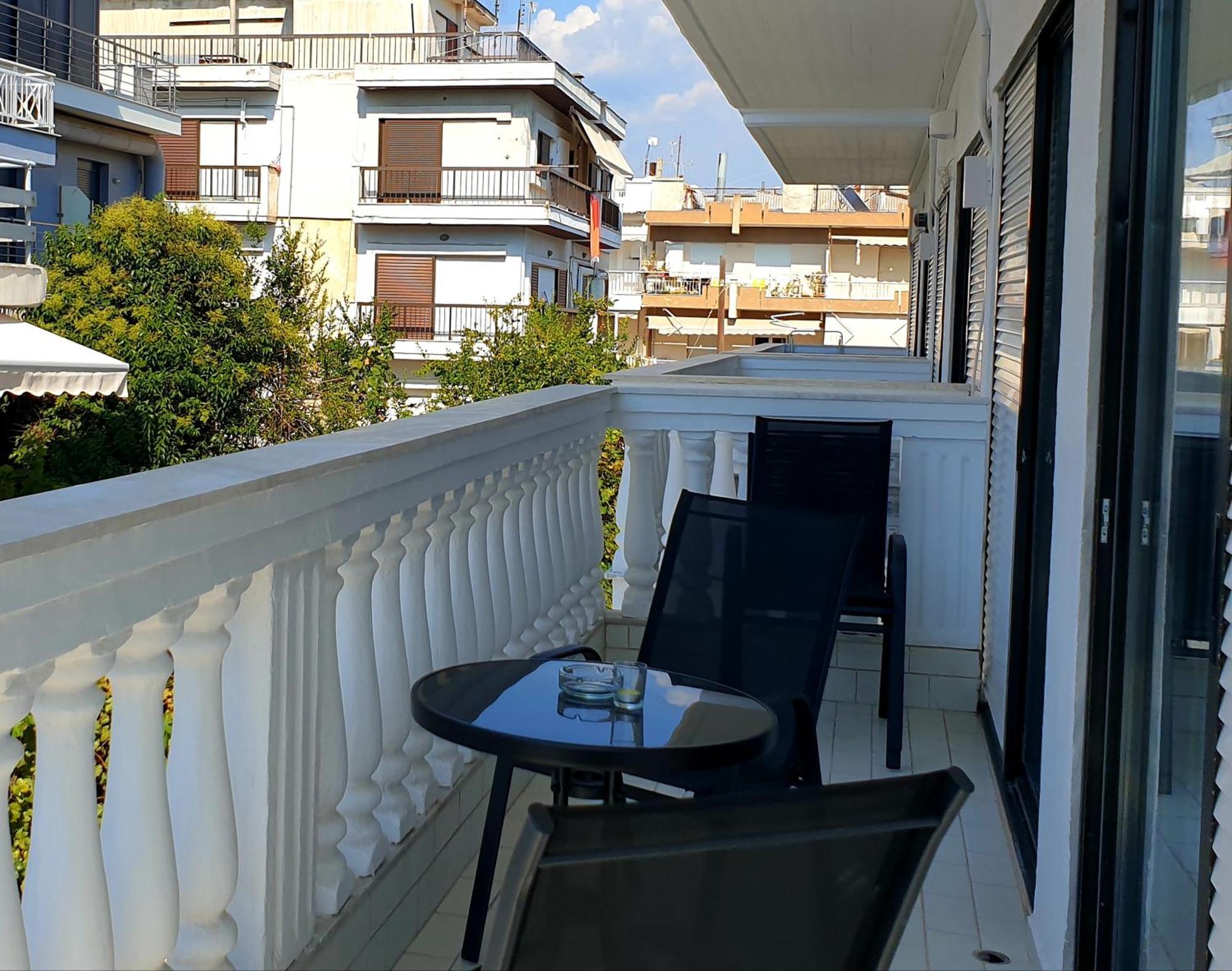 Eantos Studios And Suites Peraía Pokój zdjęcie